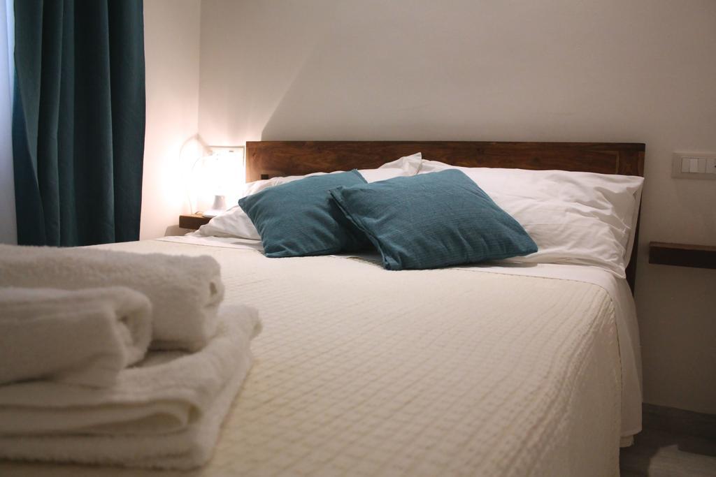 Piazza Martiri Rooms กาญารี ห้อง รูปภาพ
